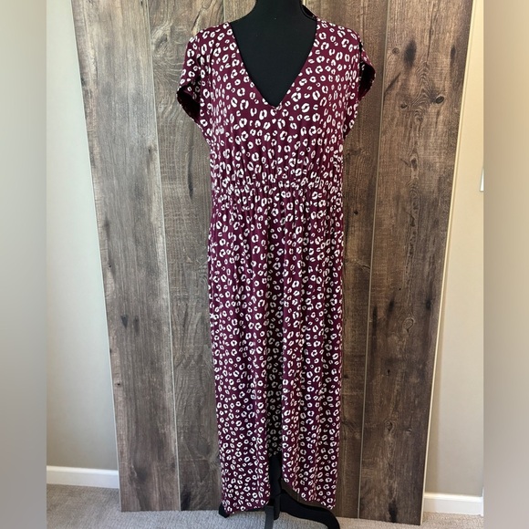 Isabel Maternity Knit Dress High/Low Hem Short Sleeve Burgundy Leopard Print XXL - Picture 2 of 9